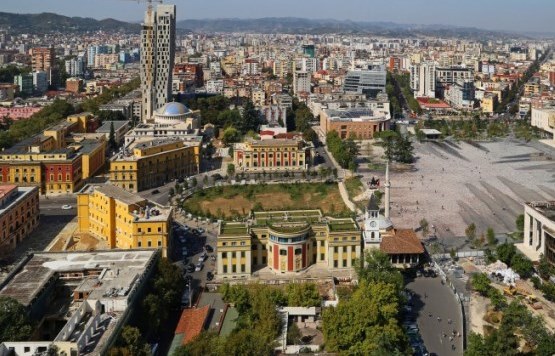 Pergjysmohet shtesa e popullsise se Tiranes: Si kane ndryshuar shifrat vitet e fundit